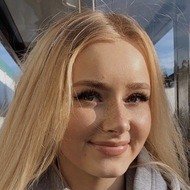 Lili Hamann, 24 (Instagram明星)