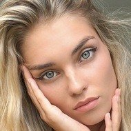 Lilly Moreau, 25 (Modella)