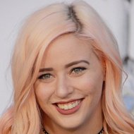Lily Marston, 33 (YouTube明星)