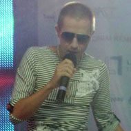 Linas Adomaitis, 49 (Скрипач)