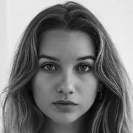Linsey Urrea, 25 (Vine Star)
