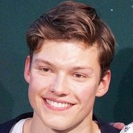 Lion Wasczyk, 31 (TV Schauspieler)