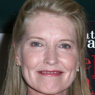 Lisa Niemi, 67 (Danseur)