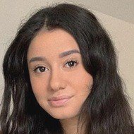 Lisa Papz, 24 (Instagram Star)