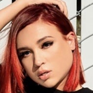 Liz Bezler, 29 (Pop Singer)