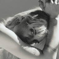 Liza Anne, 31 (民歌手)