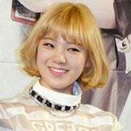 Lizzy, 31 (Pop Singer)