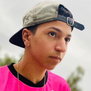 lkzinhu, 21 (TikTok Star)