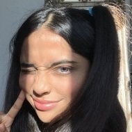 Lmaoavni, 19 (Instagram明星)