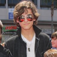 Logan Charles, 29 (Rock Zangers)