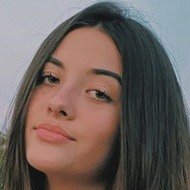 Lorena Luque, 20 (YouTube Star)