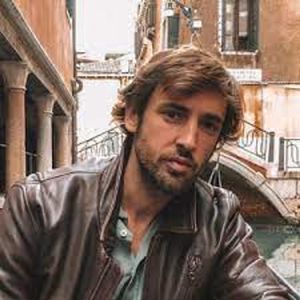 Lorenzo Remohi, 35 (Instagram Star)