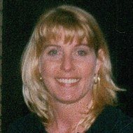 Lori Fullington, 58 (Luchador)