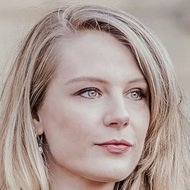 Lorna Burford, 35 (Blogger)