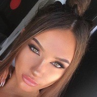 Lorna Spaine, 31 (Instagram Star)