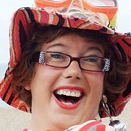 Lorraine Bowen, 62 (Compositor)