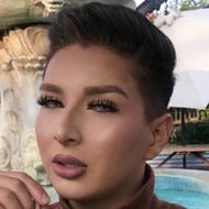 Louiie meadows, 29 (Instagram Star)