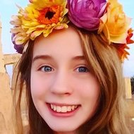 Loulou Vitt, 20 (Star di YouTube)