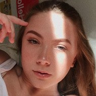 Lovely Anna, 24 (YouTube Star)