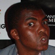 Loyiso Gola, 42 (Komiker)