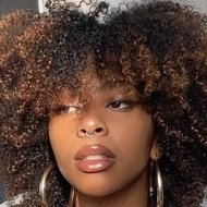 Luana Santos, 21 (TikTok明星)