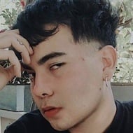 Lucas David, 31 (多媒体艺术家)