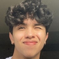 lucasviaana, 19 (YouTube明星)