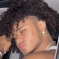 Lucky Avinger, 25 (TikTok明星)