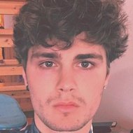 Ludvig Algovik, 29 (Guitarist)