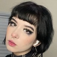 Luh Setra, 22 (TikTok Star)