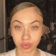 luhhlexx.00, 21 (TikTok Star)