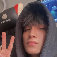 Luis Castañeda, 24 (抽搐之星)