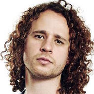 Luisito Comunica, 32 (YouTube明星)