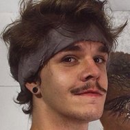 Luiz Escanuela, 30 (Painter)