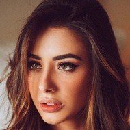 Luiza Salvadori, 33 (Instagram Star)