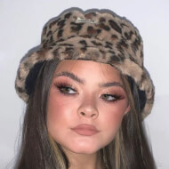 Lushlumi, 22 (Instagram Star)