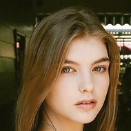 Lyliana Wray, 19 (TV Actress)