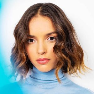 Lyna Khoudri, 33 (电影女演员)