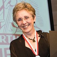 Lynn Johnston, 76 (漫画家)