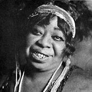 Ma Rainey (1886 - 1939) (藍調歌手)