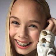 Maci Wood, 19 (Pop Singer)