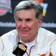 Mack Brown, 72 (足球教練)