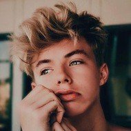 Mackenzie Sol, 25 (Chanteuse pop)