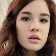 Madeline Lloyd, 25 (Estrella de YouTube)