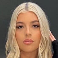 Madison Moss, 24 (Estrella de TikTok)
