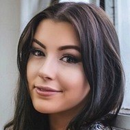 Madison Sinclair, 31 (Comedian)