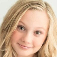 Maesi Caes, 20 (Dancer)