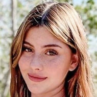 Mafe Bertero, 23 (TV-Schauspielerin)