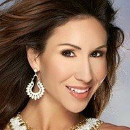 Maggi Thorne, 42 (Instrutor De Fitness)