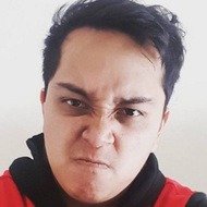 MagikarpUsedFly, 32 (Star di YouTube)